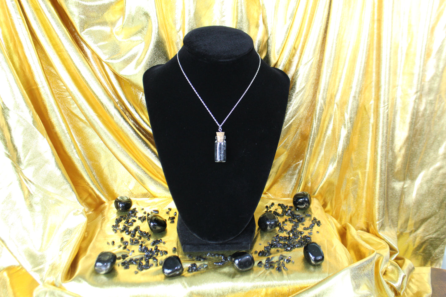 Ms. Obsidian (Chain) 1